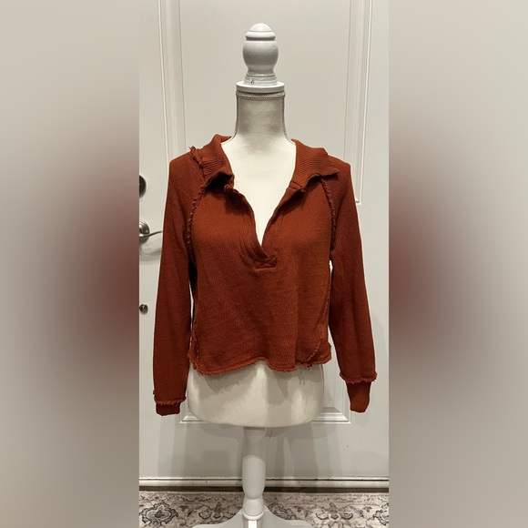 Freepeople Cropped V Neck Collar Top - Picture 2 of 5